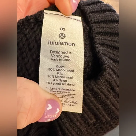 Lululemon🍋 On the Go Poncho Black Merino Wool One Size - Picture 9 of 13